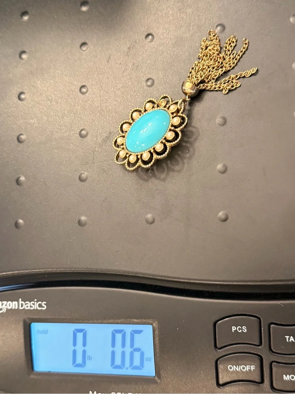 Vintage Sarah Coventry Gold Tone Faux Turquoise Cabochon‎ Brooch With Tassel